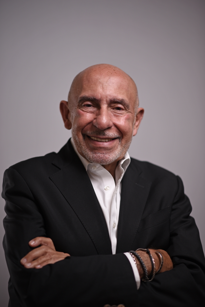 Dr. Mario R. Garcia
