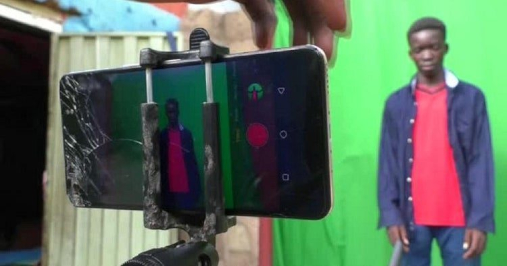 Behind the scenes: shooting a film with a demolished smartphone.