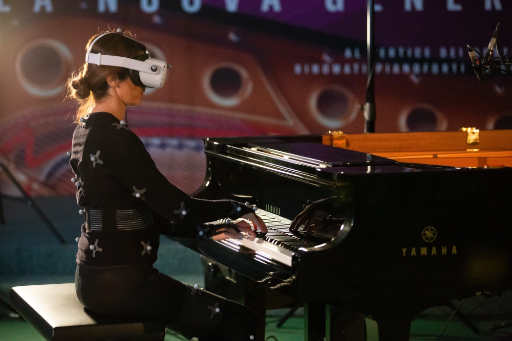 'MetaPhase': a contrapuntal dialogue between a pianist and her avatar in the metaverse / Giusy Caruso (BE), LWT3 (IT)