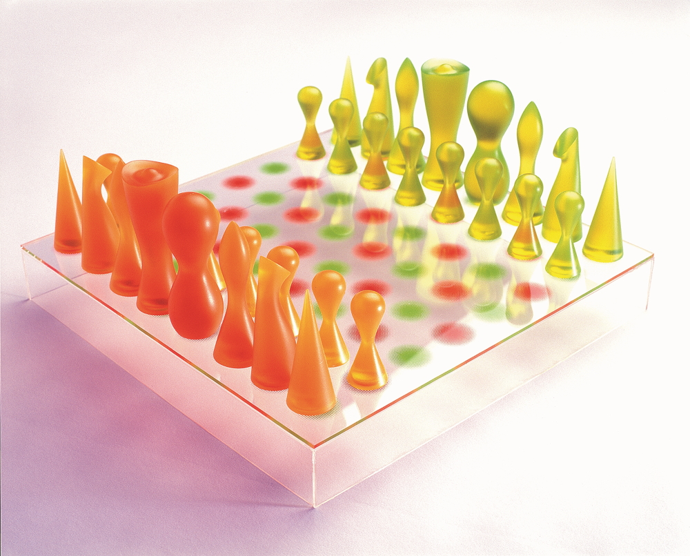 Orange-green chess set for Bozart