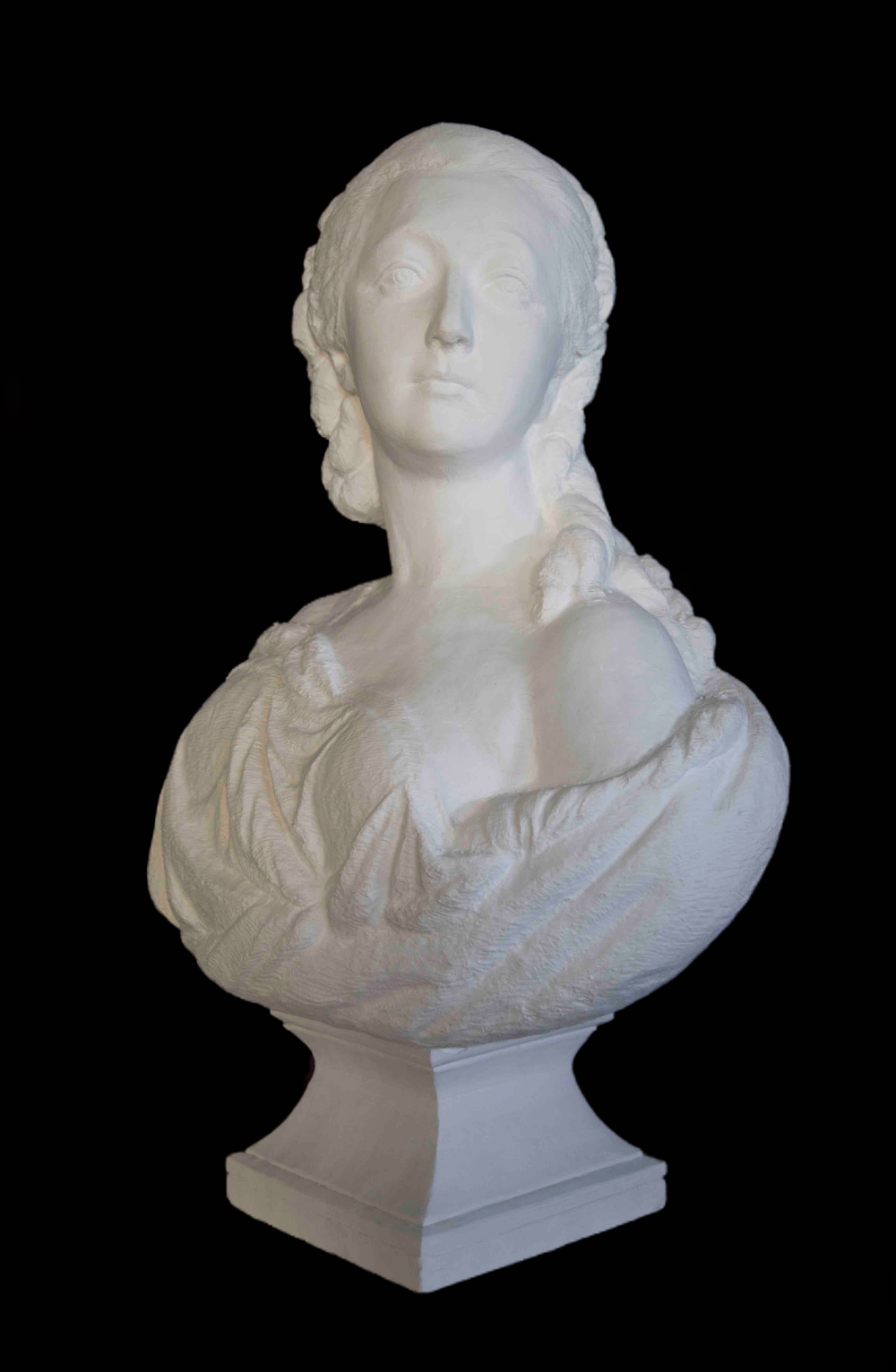 Bust of Empress, paper, 72x55x30cm, 2018