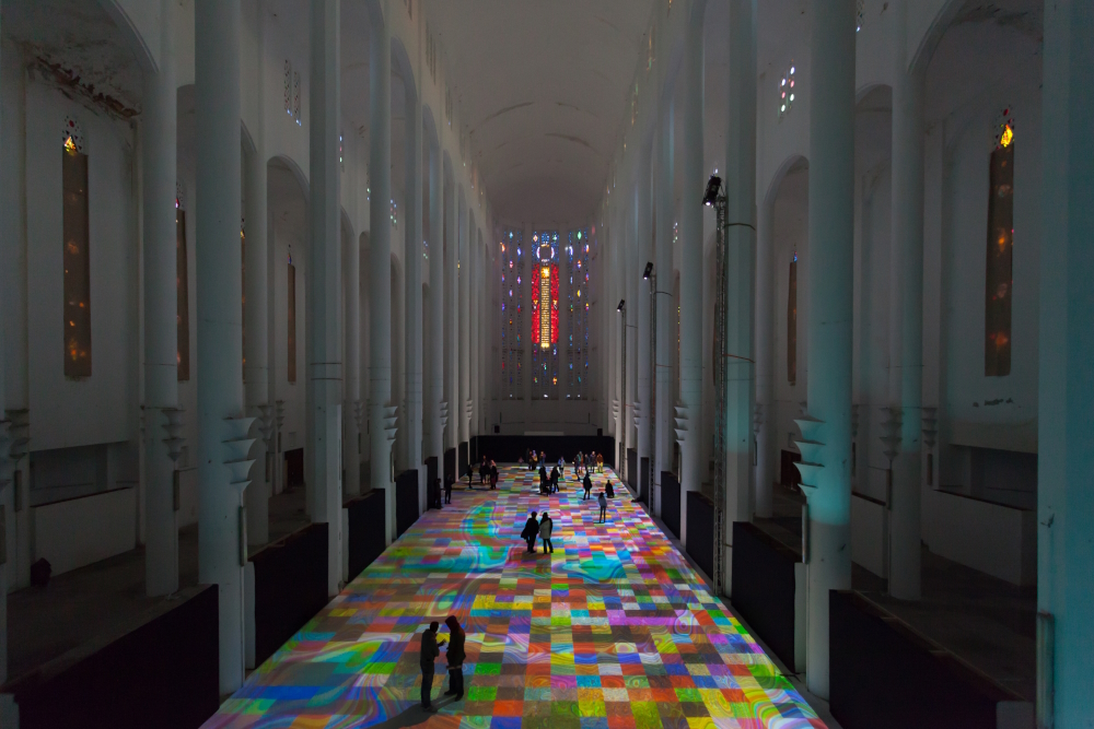 Magic Carpets (2014) - Generative and interactive virtual reality installation in Sacré-Coeur Church, Casablanca (Morocco) with French Institut.