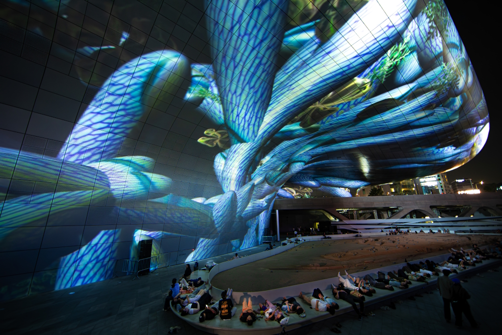 Meta Nature AI (2023) - Virtual reality installation in Seoul Light DDP, Dongdaemun Design Plaza, Seoul (South Korea).