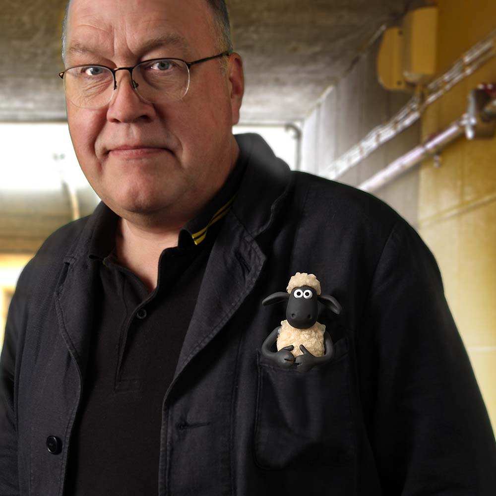 Richard Starzak with Shaun The Sheep (portrait)