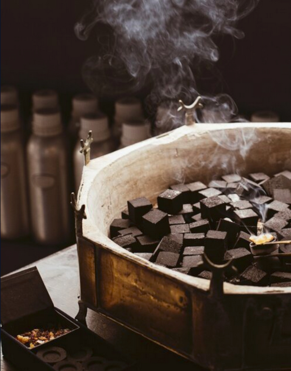Hot incense and charcoals: 
