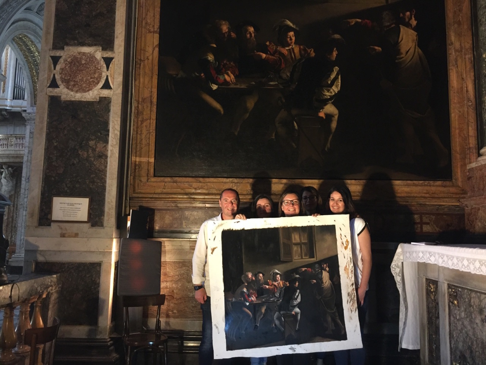10 months of work executed in pictography with oil paints on canvas, using natural and precious pigment finally completed: the reproduction of Caravaggio's 'The Calling of Saint Matthew' in front of the original painting at Rome's San Luigi dei Francesi. The reproduction was presented to Pope Francis later on..